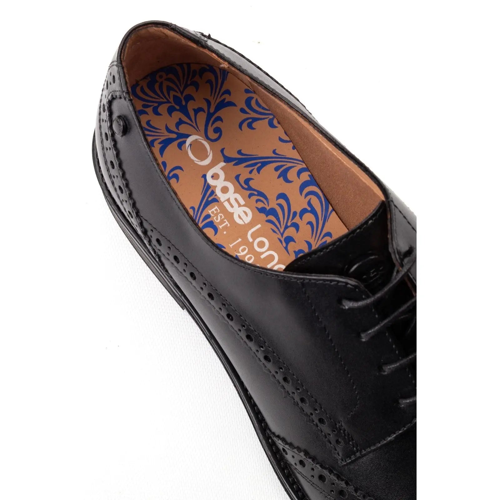 Pocket Brogue Shoe